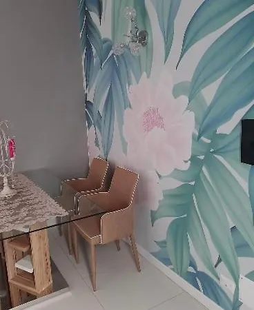 Vale's Garden Flat Appartamento Oristano